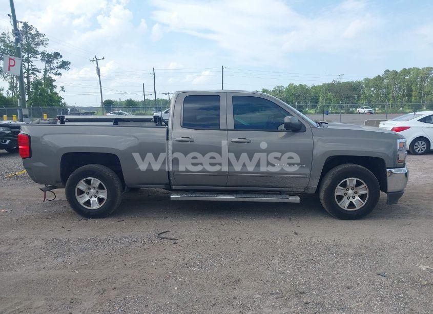 Photo 13 of 2017 Chevrolet Silverado 1500 1LT (VIN 1GCRCREC6HZ258620)