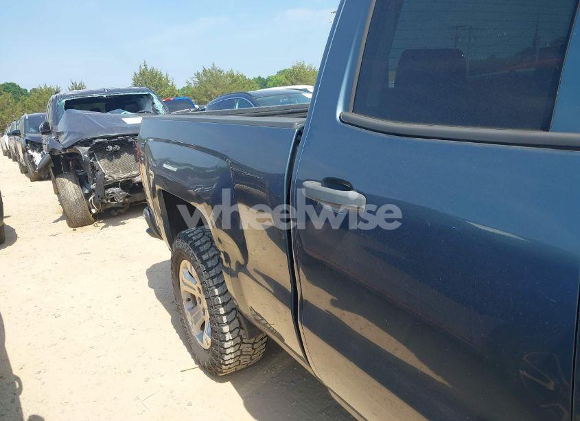 Photo 6 of 2014 Chevrolet Silverado 1500 1LT (VIN 1GCRCREC8EZ318229)