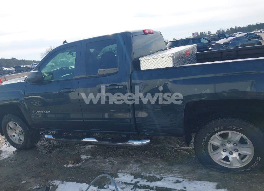 Photo 14 of 2018 Chevrolet Silverado 1500 1LT (VIN 1GCRCREC8JZ226029)