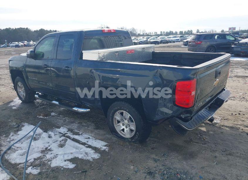 Photo 3 of 2018 Chevrolet Silverado 1500 1LT (VIN 1GCRCREC8JZ226029)