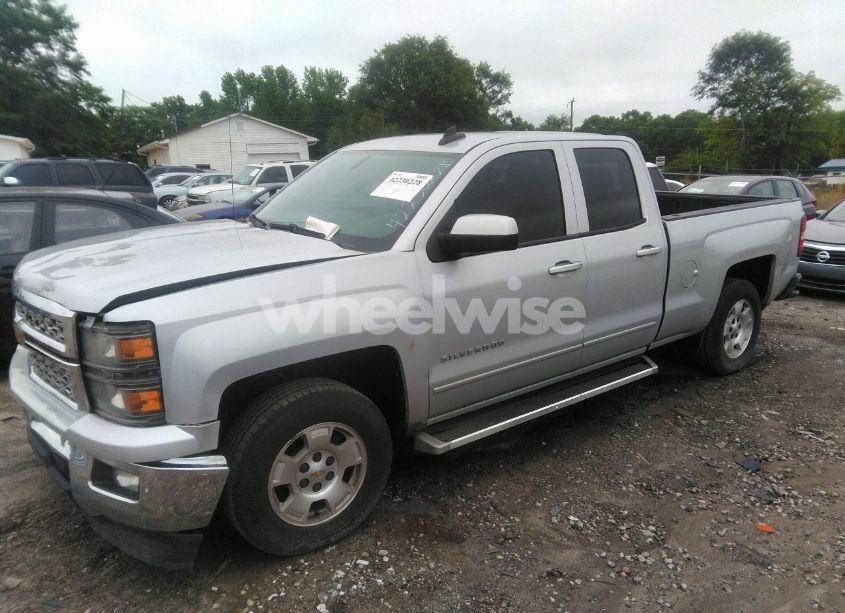 Photo 2 of 2015 Chevrolet Silverado 1500 1LT (VIN 1GCRCREC9FZ409401)
