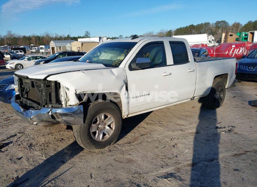 Photo 2 of 2016 Chevrolet Silverado 1500 1LT (VIN 1GCRCREC9GZ265785)
