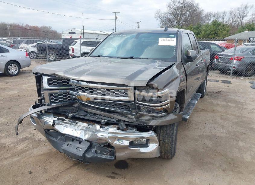 Photo 2 of 2015 Chevrolet Silverado 1500 1LT (VIN 1GCRCRECXFZ155360)