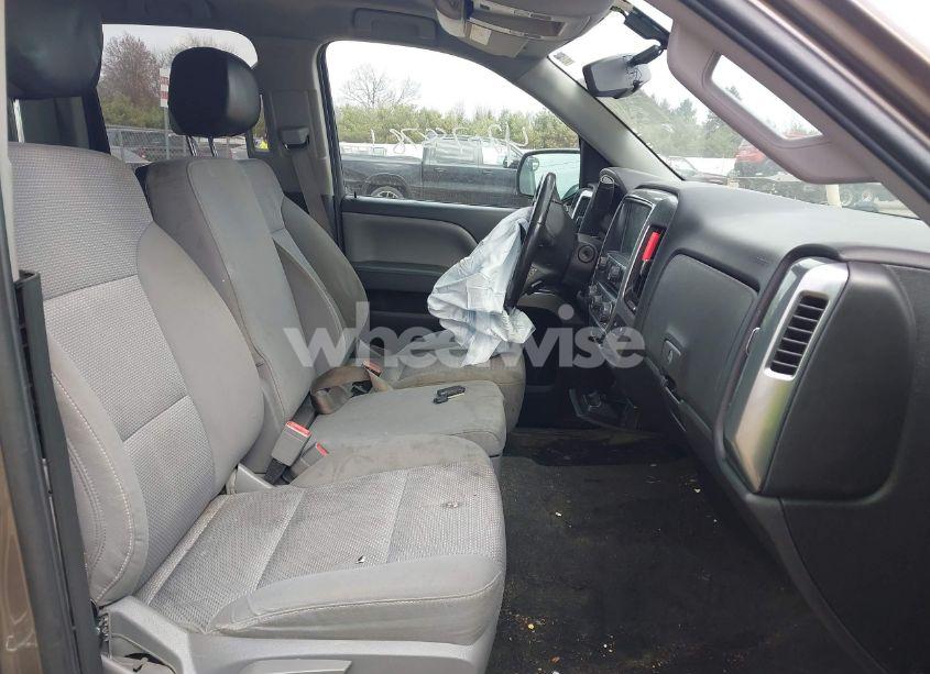 Photo 5 of 2015 Chevrolet Silverado 1500 1LT (VIN 1GCRCRECXFZ155360)