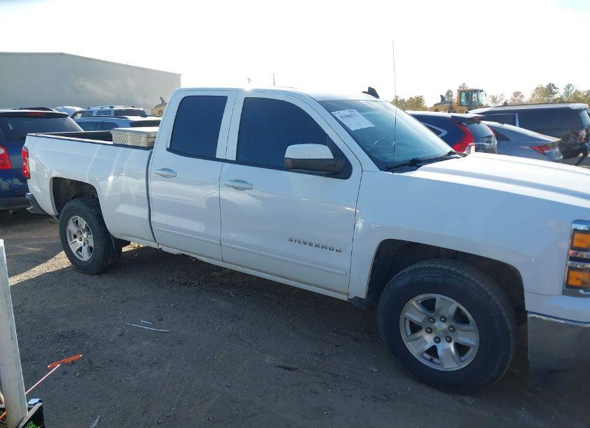 Photo 13 of 2015 Chevrolet Silverado 1500 1LT (VIN 1GCRCRECXFZ388283)