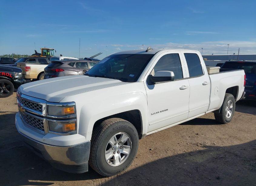 Photo 2 of 2015 Chevrolet Silverado 1500 1LT (VIN 1GCRCRECXFZ388283)