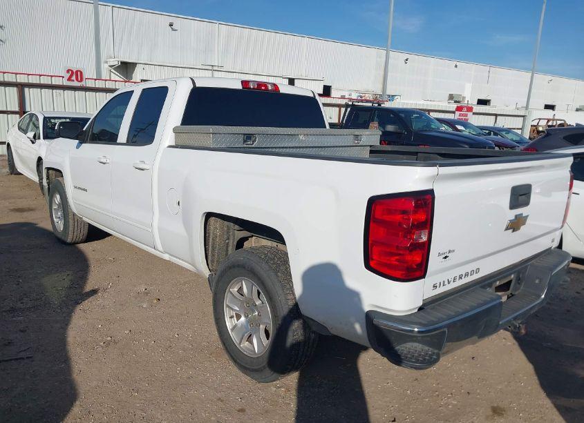 Photo 3 of 2015 Chevrolet Silverado 1500 1LT (VIN 1GCRCRECXFZ388283)