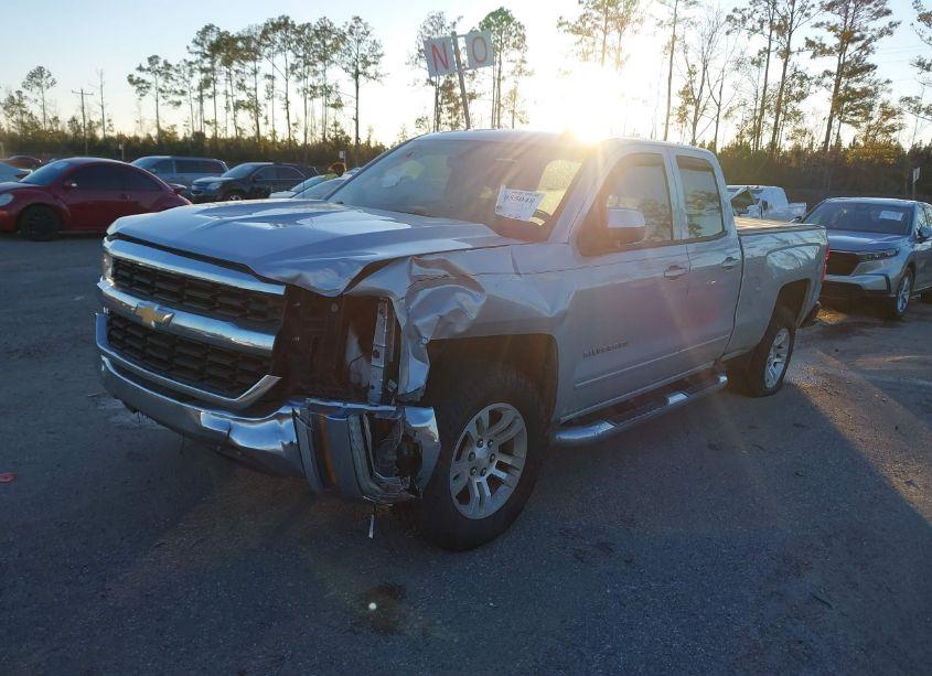 Photo 2 of 2017 Chevrolet Silverado 1500 1LT (VIN 1GCRCRECXHZ292740)