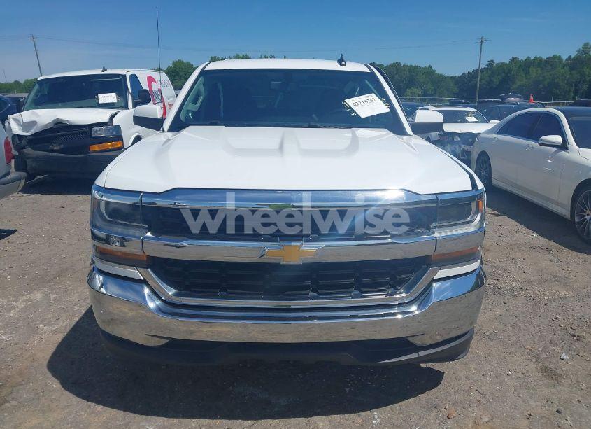 Photo 12 of 2018 Chevrolet Silverado 1500 1LT (VIN 1GCRCREH1JZ170429)
