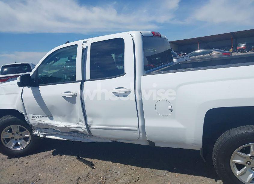 Photo 14 of 2018 Chevrolet Silverado 1500 1LT (VIN 1GCRCREH1JZ170429)