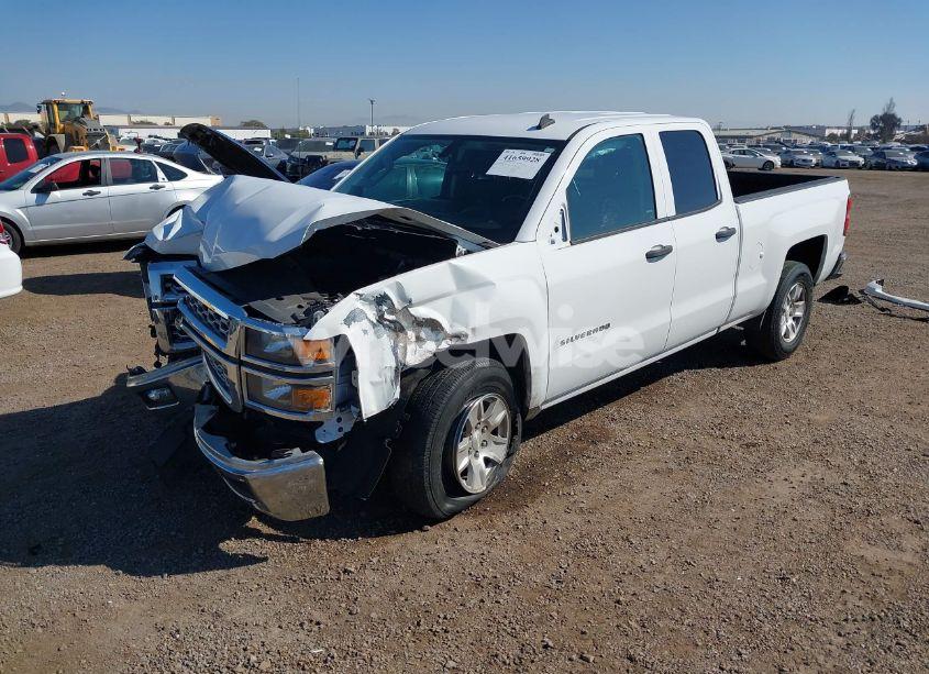 Photo 2 of 2014 Chevrolet Silverado 1500 1LT (VIN 1GCRCREH2EZ320411)