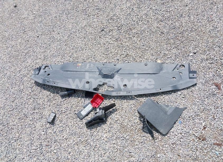 Photo 12 of 2015 Chevrolet Silverado 1500 1LT (VIN 1GCRCREH2FZ372168)