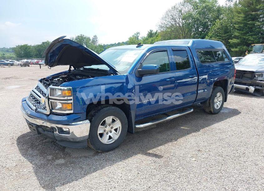 Photo 2 of 2015 Chevrolet Silverado 1500 1LT (VIN 1GCRCREH2FZ372168)