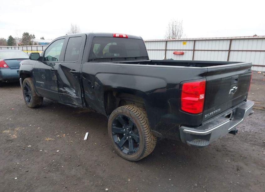 Photo 3 of 2018 Chevrolet Silverado 1500 1LT (VIN 1GCRCREH2JZ110126)