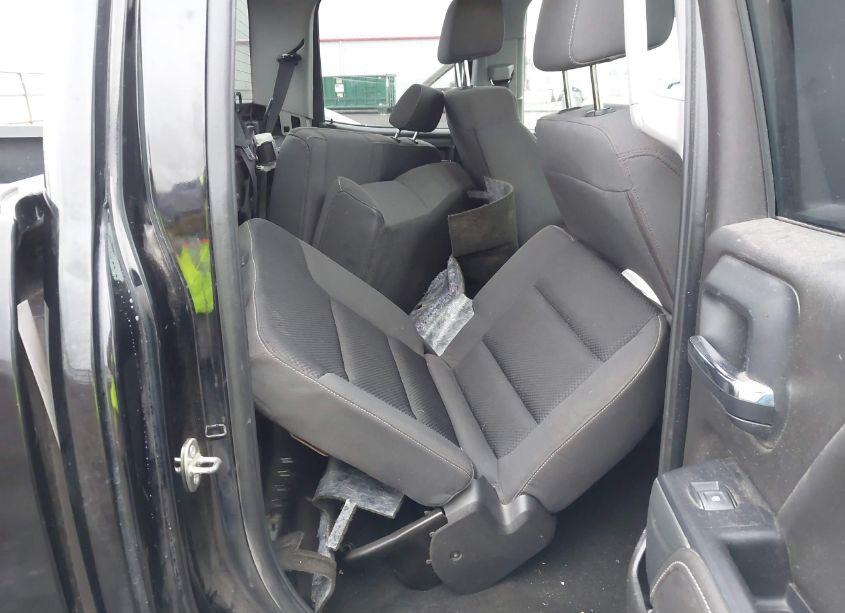 Photo 8 of 2018 Chevrolet Silverado 1500 1LT (VIN 1GCRCREH2JZ110126)