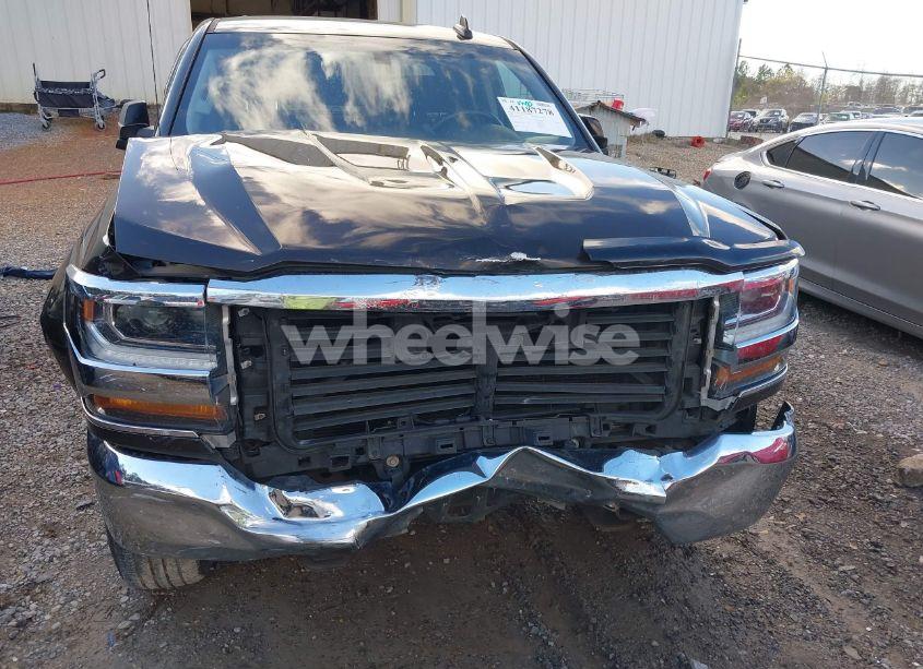 Photo 6 of 2018 Chevrolet Silverado 1500 1LT (VIN 1GCRCREH2JZ179544)