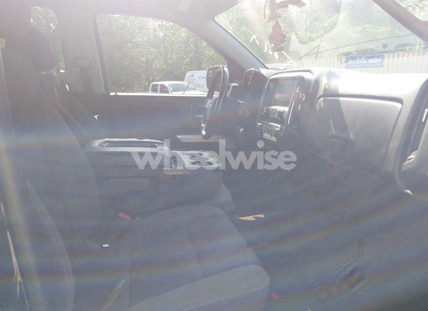 Photo 5 of 2018 Chevrolet Silverado 1500 1LT (VIN 1GCRCREH3JZ163109)