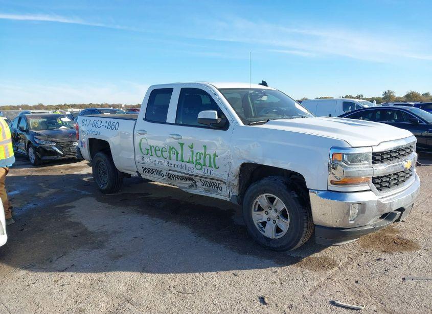 2017 Chevrolet Silverado 1500 1LT (VIN 1GCRCREH5HZ247233) main photo