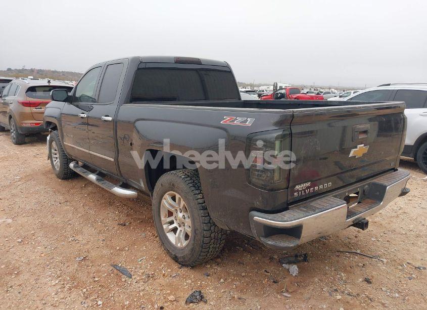 Photo 3 of 2014 Chevrolet Silverado 1500 2LT (VIN 1GCRCREH7EZ187063)