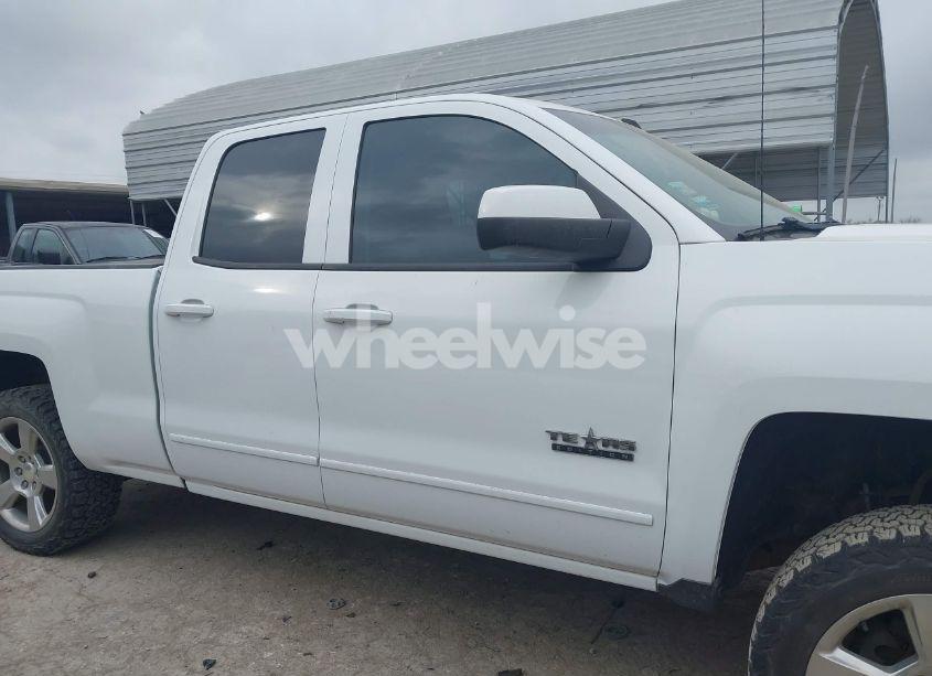 Photo 13 of 2015 Chevrolet Silverado 1500 1LT (VIN 1GCRCREH9FZ154471)