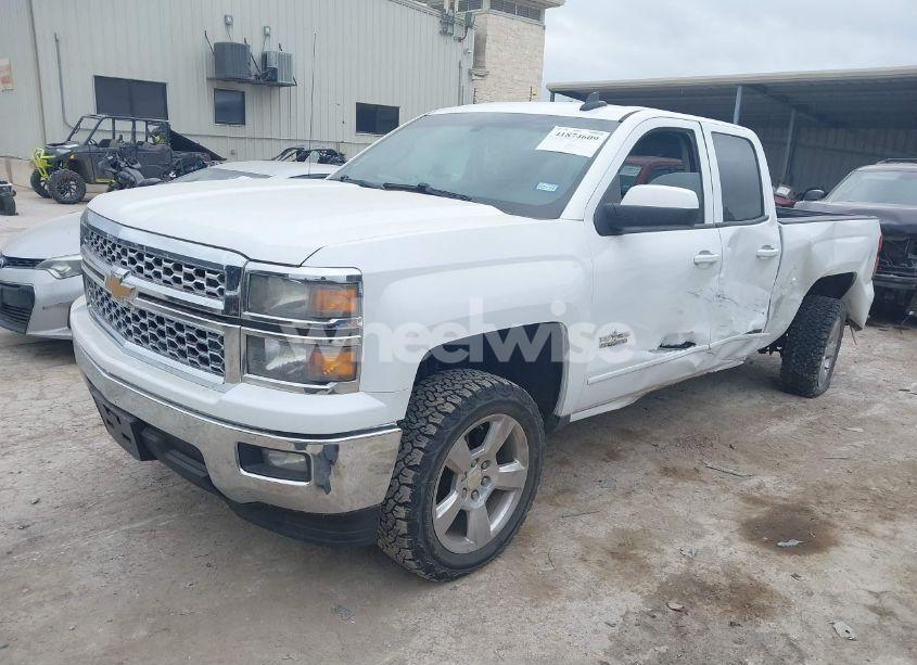 Photo 2 of 2015 Chevrolet Silverado 1500 1LT (VIN 1GCRCREH9FZ154471)