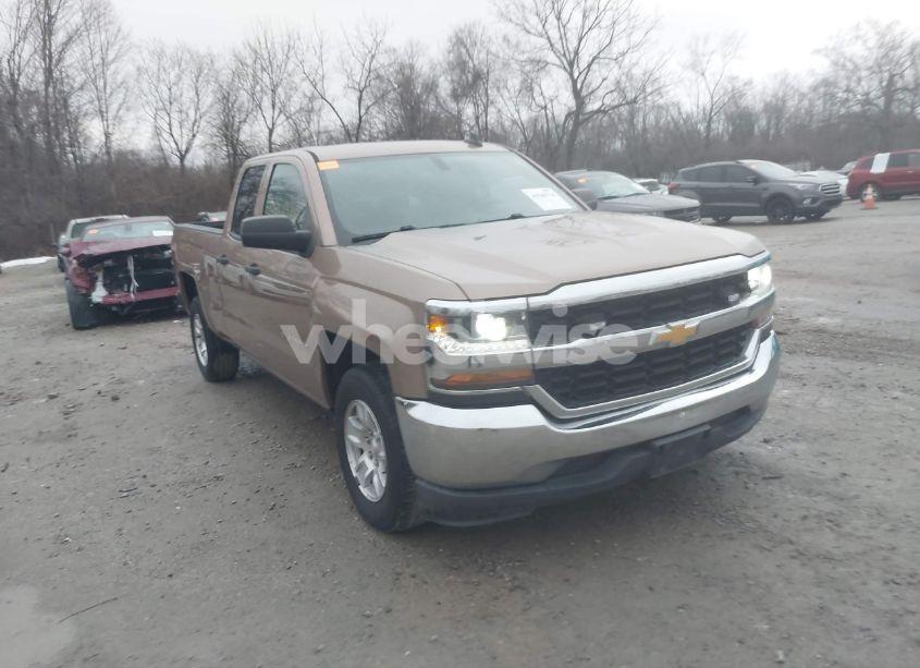 2017 Chevrolet Silverado 1500 1LT (VIN 1GCRCREH9HZ225977) main photo
