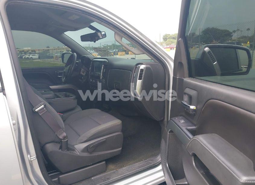 Photo 5 of 2015 Chevrolet Silverado 1500 1LT (VIN 1GCRCREHXFZ186961)