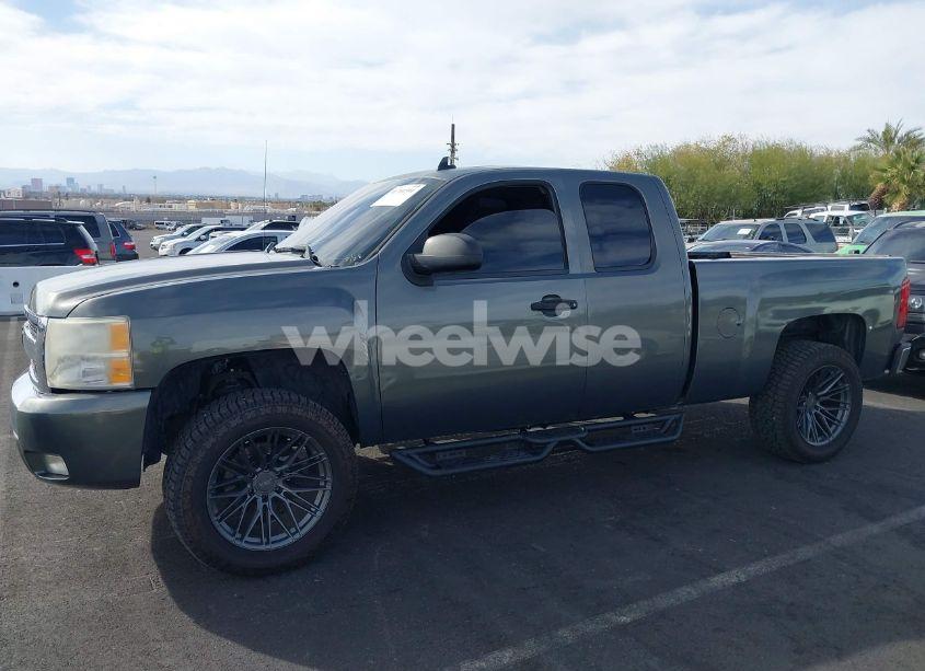 Photo 17 of 2011 Chevrolet Silverado 1500 LT (VIN 1GCRCSE00BZ119054)