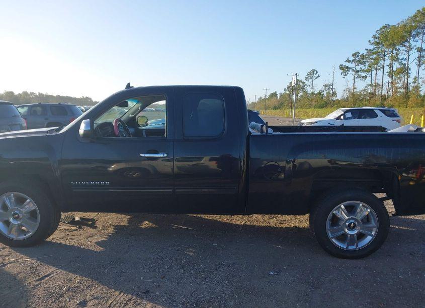 Photo 14 of 2013 Chevrolet Silverado 1500 LT (VIN 1GCRCSE00DZ122250)