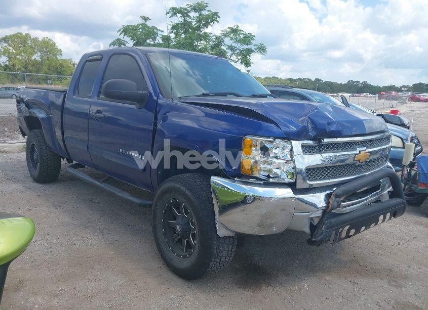2013 Chevrolet Silverado 1500 LT (VIN 1GCRCSE00DZ244056) main photo