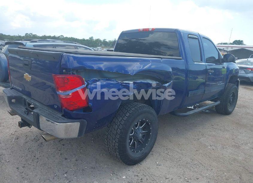 Photo 4 of 2013 Chevrolet Silverado 1500 LT (VIN 1GCRCSE00DZ244056)