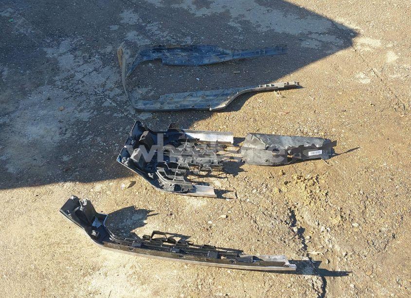 Photo 12 of 2011 Chevrolet Silverado 1500 LT (VIN 1GCRCSE01BZ142326)