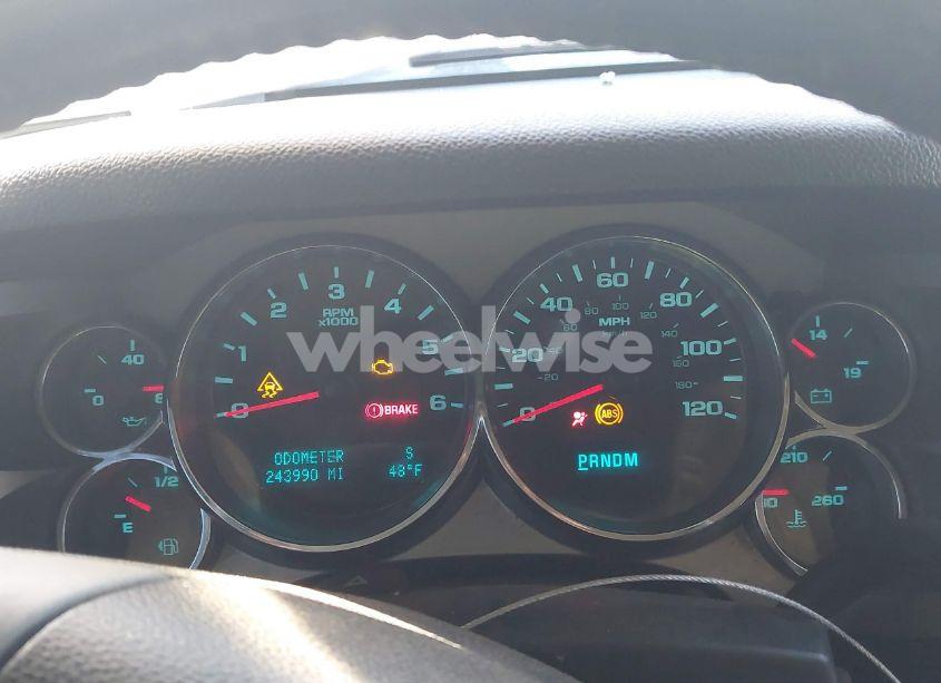 Photo 7 of 2011 Chevrolet Silverado 1500 LT (VIN 1GCRCSE01BZ142326)