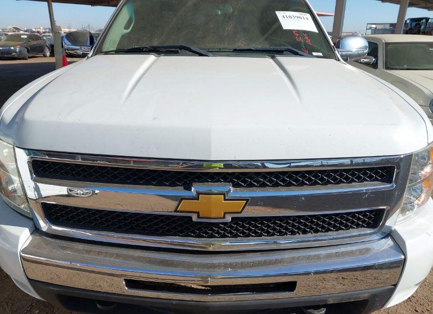 Photo 6 of 2011 Chevrolet Silverado 1500 LT (VIN 1GCRCSE01BZ324995)