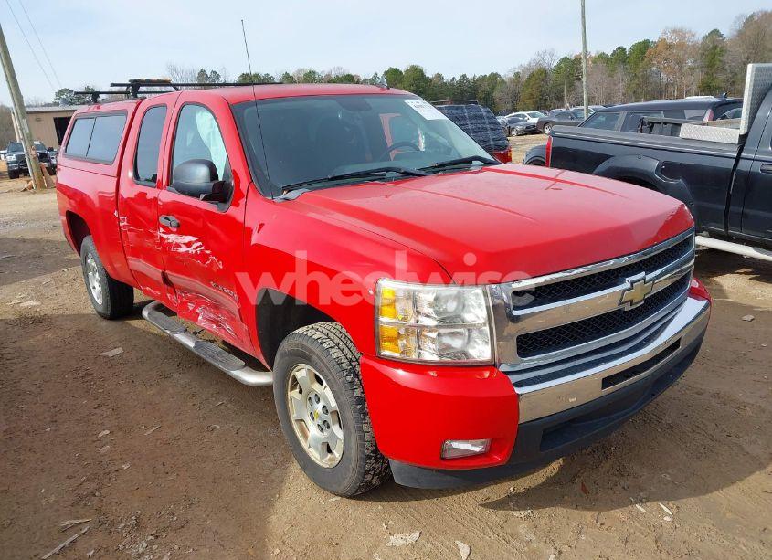 2011 Chevrolet Silverado 1500 LT (VIN 1GCRCSE02BZ187887) main photo