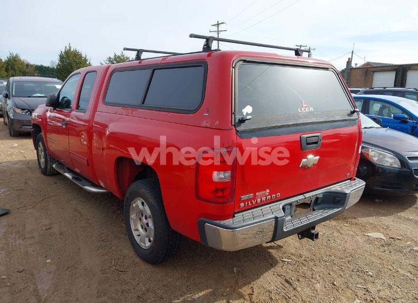 Photo 3 of 2011 Chevrolet Silverado 1500 LT (VIN 1GCRCSE02BZ187887)