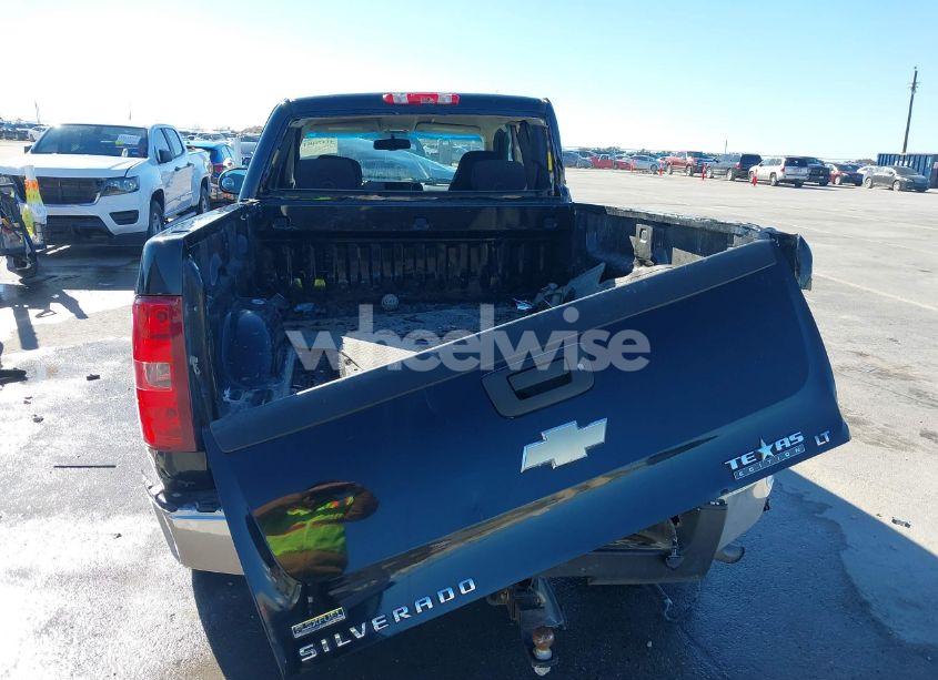 Photo 17 of 2011 Chevrolet Silverado 1500 LT (VIN 1GCRCSE02BZ327758)