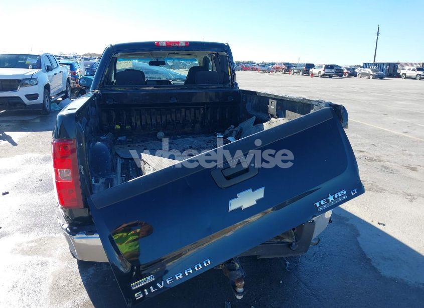 Photo 21 of 2011 Chevrolet Silverado 1500 LT (VIN 1GCRCSE02BZ327758)