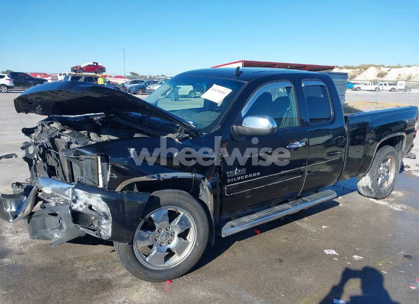 Photo 22 of 2011 Chevrolet Silverado 1500 LT (VIN 1GCRCSE02BZ327758)