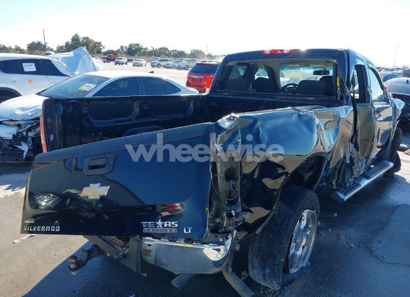 Photo 4 of 2011 Chevrolet Silverado 1500 LT (VIN 1GCRCSE02BZ327758)