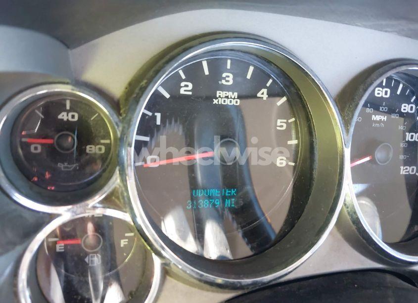 Photo 7 of 2011 Chevrolet Silverado 1500 LT (VIN 1GCRCSE02BZ327758)