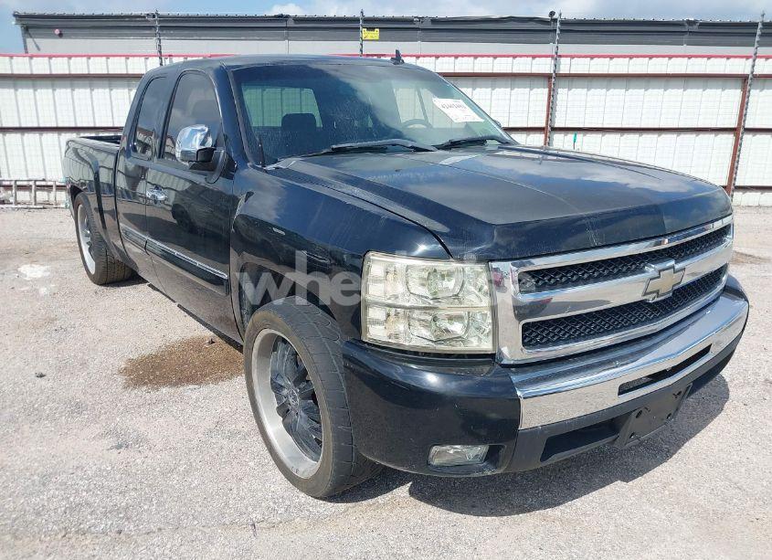 2011 Chevrolet Silverado 1500 LT (VIN 1GCRCSE03BZ307843) main photo