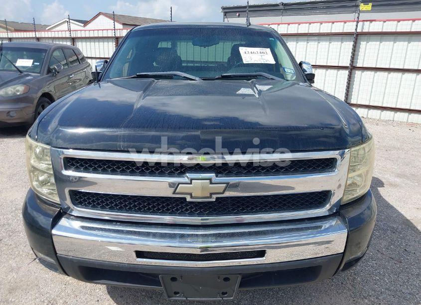 Photo 12 of 2011 Chevrolet Silverado 1500 LT (VIN 1GCRCSE03BZ307843)