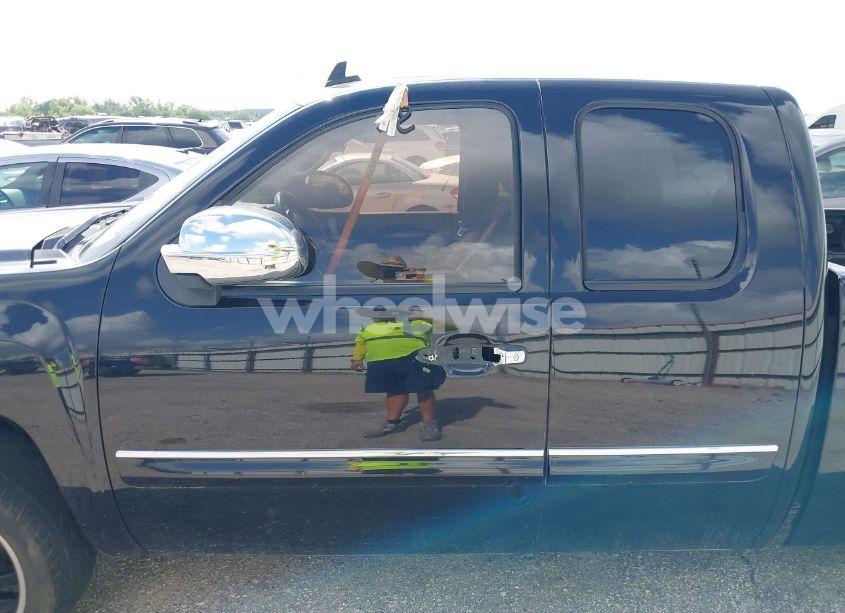 Photo 14 of 2011 Chevrolet Silverado 1500 LT (VIN 1GCRCSE03BZ307843)