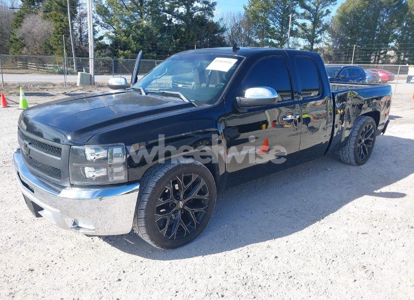 Photo 2 of 2012 Chevrolet Silverado 1500 LT (VIN 1GCRCSE03CZ149148)