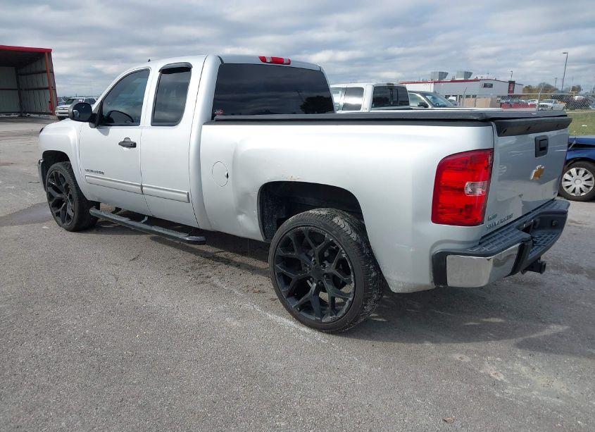Photo 3 of 2012 Chevrolet Silverado 1500 LT (VIN 1GCRCSE03CZ300912)