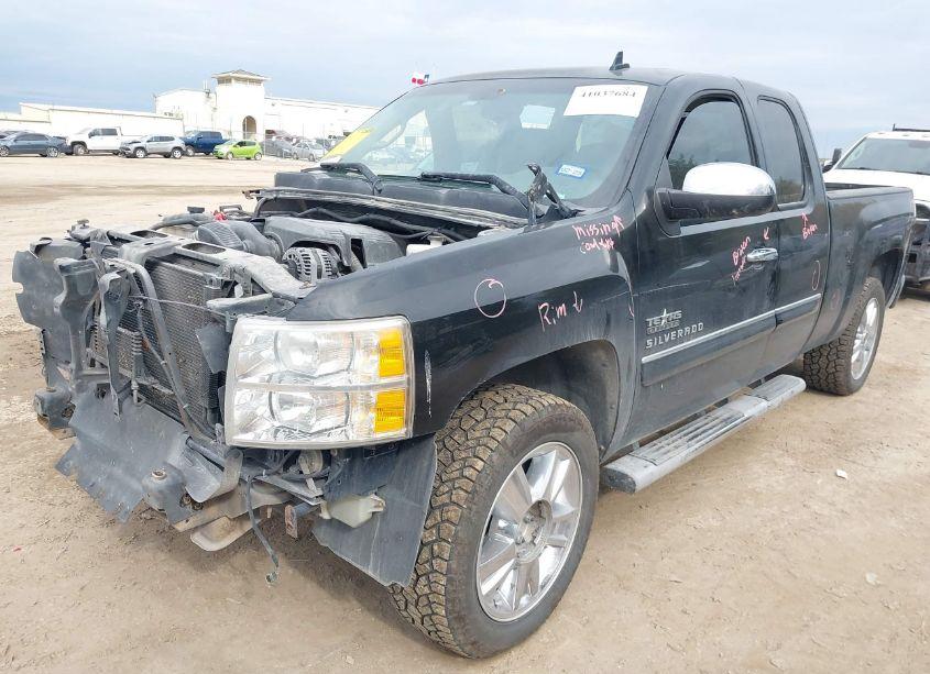 Photo 2 of 2012 Chevrolet Silverado 1500 LT (VIN 1GCRCSE03CZ339547)