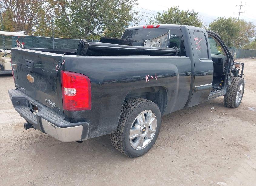 Photo 4 of 2012 Chevrolet Silverado 1500 LT (VIN 1GCRCSE03CZ339547)