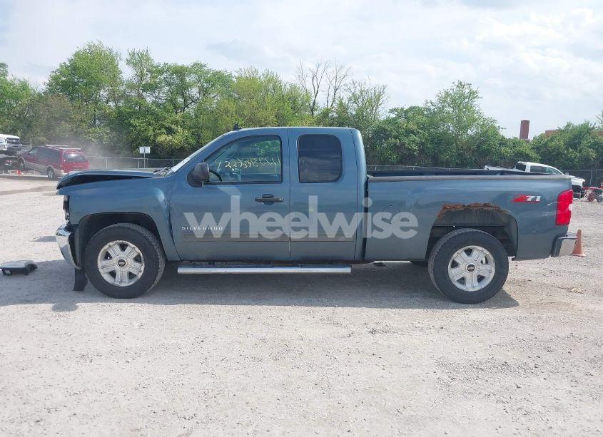 Photo 15 of 2013 Chevrolet Silverado 1500 LT (VIN 1GCRCSE03DZ204859)