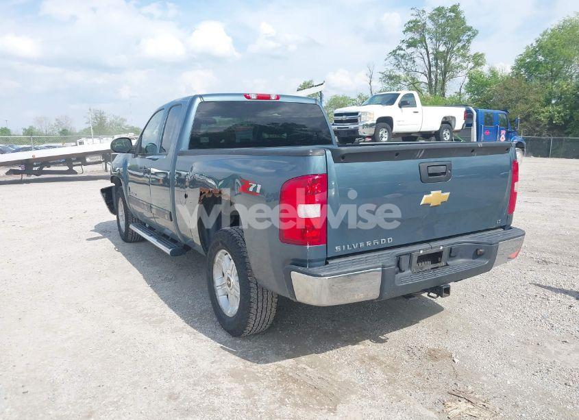 Photo 3 of 2013 Chevrolet Silverado 1500 LT (VIN 1GCRCSE03DZ204859)